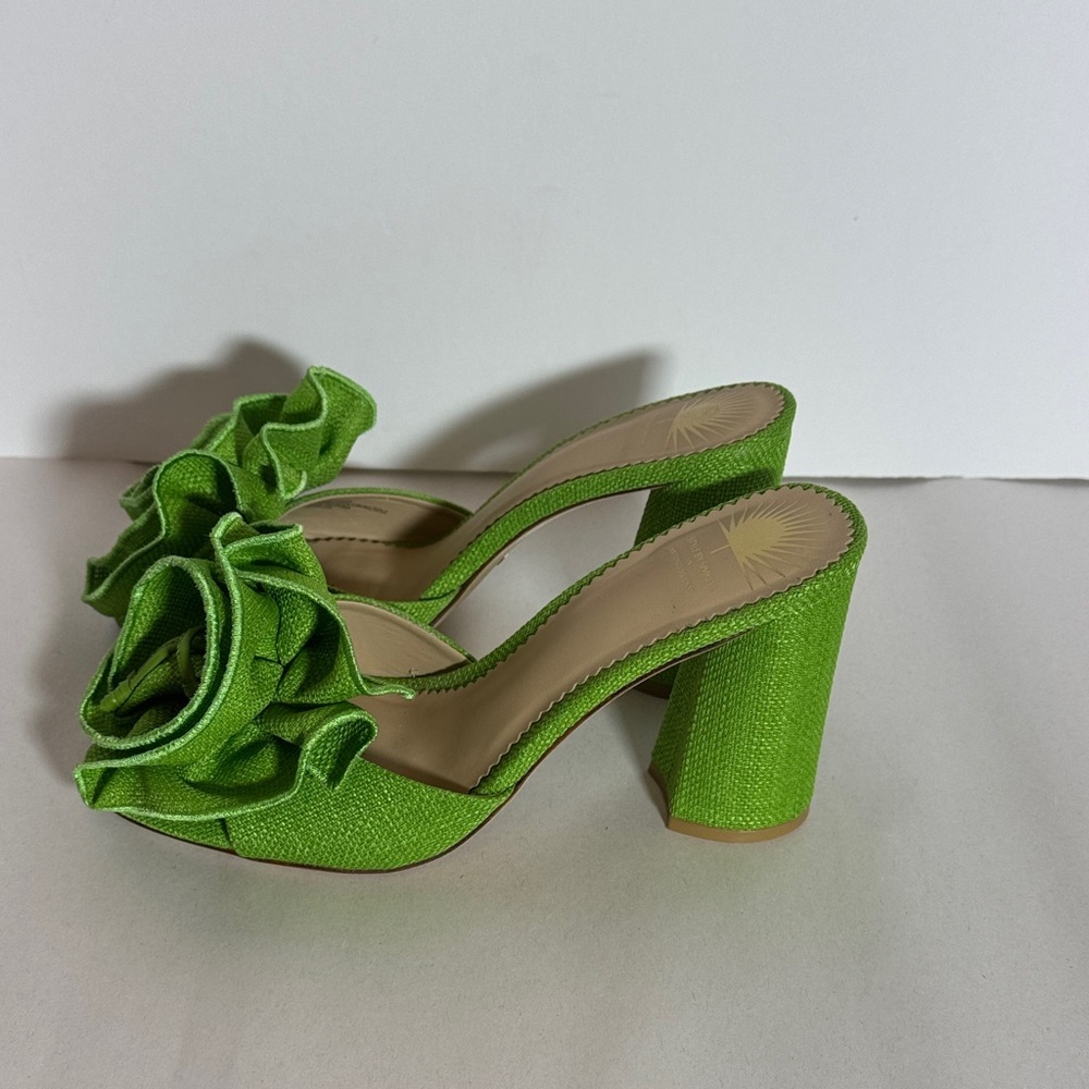 SOLD

ANTONIO MELANI Green Floral Heels Sz 7 - Picture 3 of 5